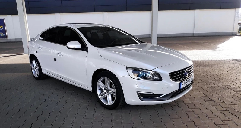 samochody osobowe Volvo S60 cena 63345 przebieg: 240000, rok produkcji 2015 z Warszawa